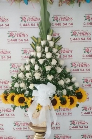 floristeria-flores-envigado-rf-16-que-en-tu-dulce-paz-siempre-haya-una-luz-intensa-que-brille-por-toda-la-eternidad-floristeria-flores-envigado